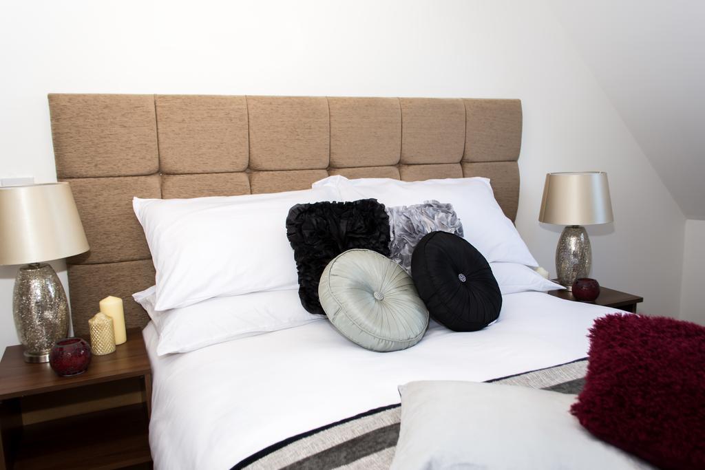 Trivelles Mayfair,stockport Extérieur photo